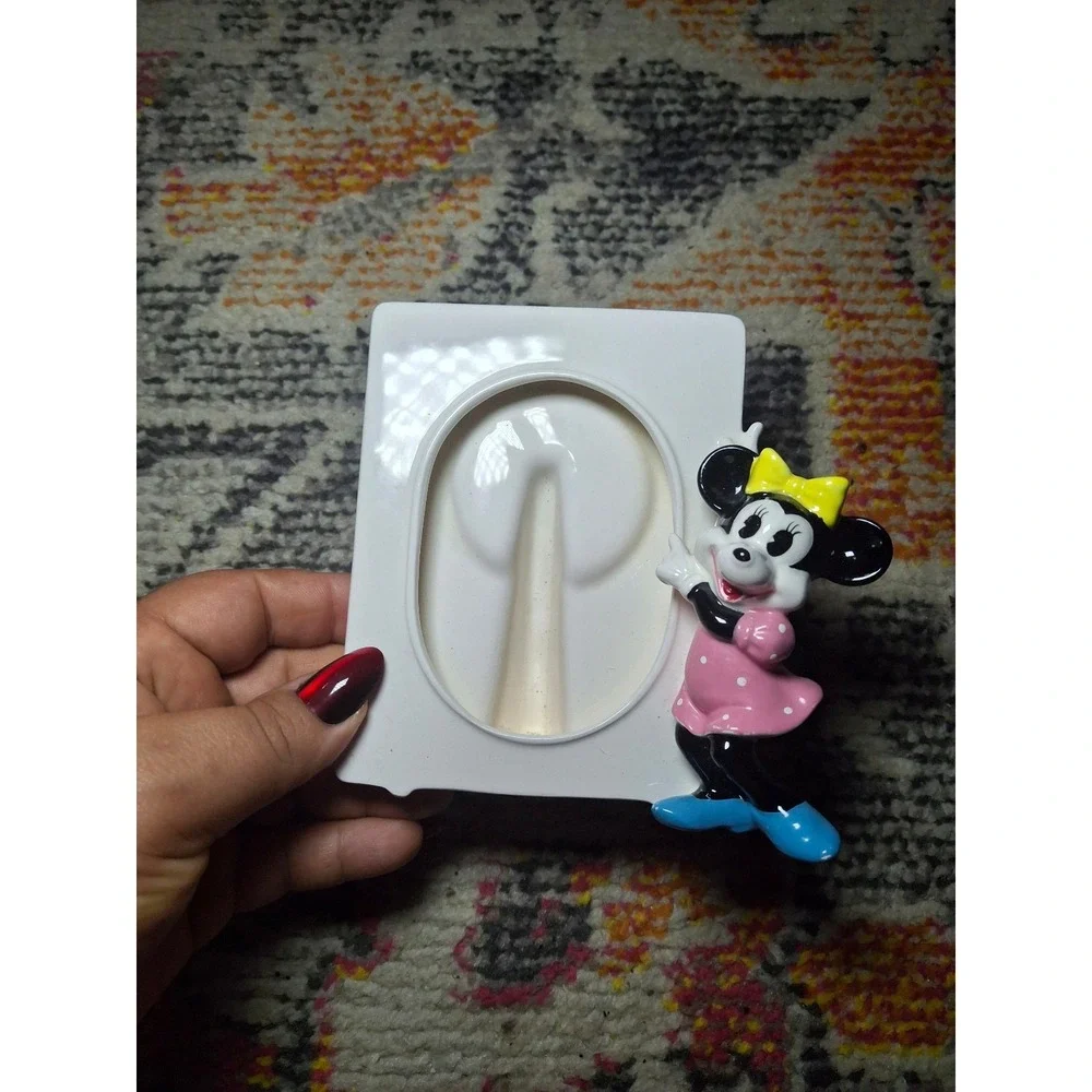 Disneys vintage Minnie mouse picture frame